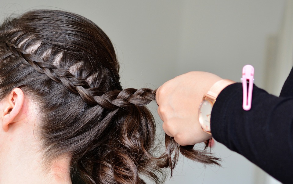 braided ponytail brunch look - Trending Top 10 Quick & Simple Hairstyles Perfect for Brunch Date